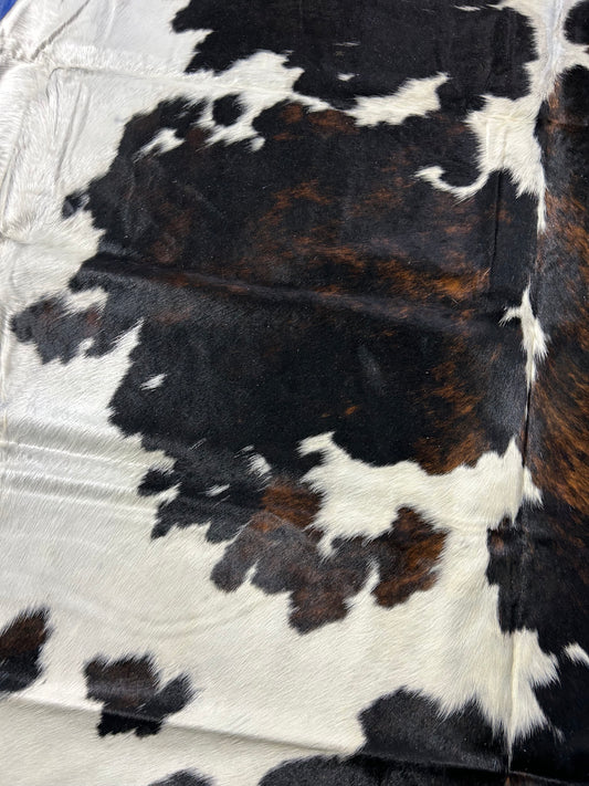 Tricolor Speckled Cowhide Rug D-315