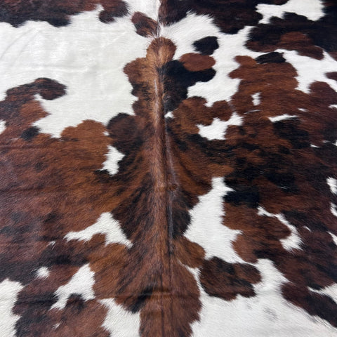 Tricolor Cowhide Rug (36 sq ft) Size: 7.5x6.7 feet Colombia-132