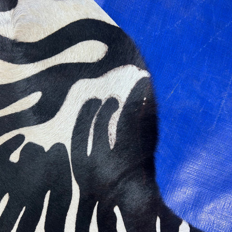 Upholstery Zebra Print Cowhide Rug (light beige background/ fire brand in the middle) Size: 7x5.7 feet J-002