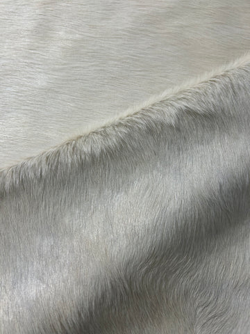 Solid Ivory Cowhide Rug (some grey smudges) Size: 7x7 feet D-331