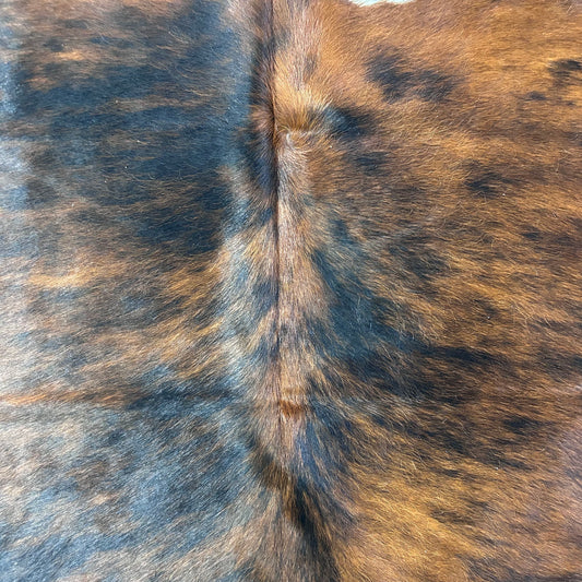 Tricolor Cowhide Rug (39.25 sq ft) Size: 7x7 feet Colombia-377