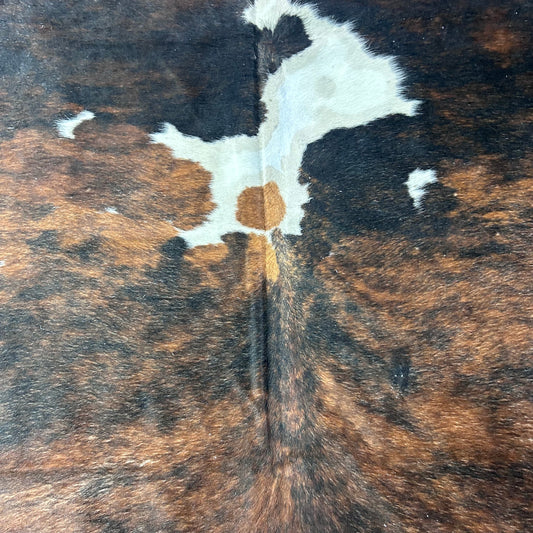 Huge Tricolor Cowhide Rug (48 sq ft) Size: 8x7 feet Colombia-269