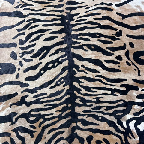Siberean Tiger Print Cowhide Rug (light Palomino Background) Size: 7x6 feet Z-260