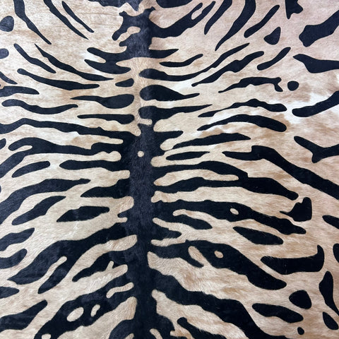 Siberean Tiger Print Cowhide Rug (light Palomino Background) Size: 7x6 feet Z-260