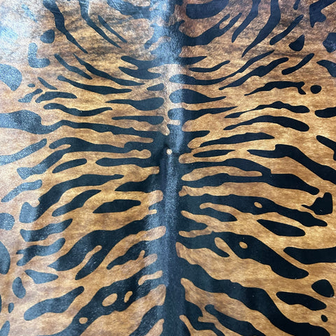 Siberean Tiger Print Cowhide Rug Size: 7x7 feet Z-261