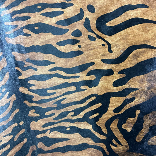 Siberean Tiger Print Cowhide Rug Size: 7x7 feet Z-261