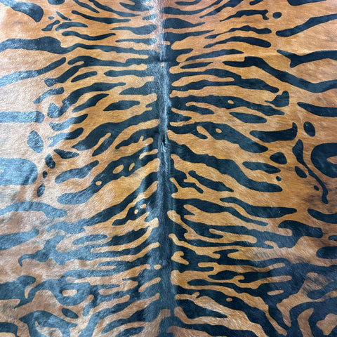 Siberean Tiger Print Cowhide Rug Size: 7.7x6.7 feet Z-262