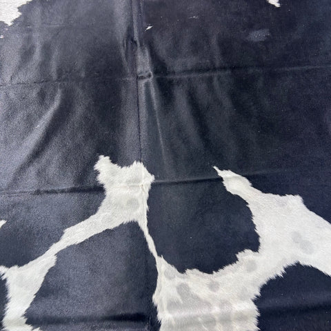 HUGE Black & White Cowhide Rug (50.5 sq ft) Size: 8x7 feet Colombia-72