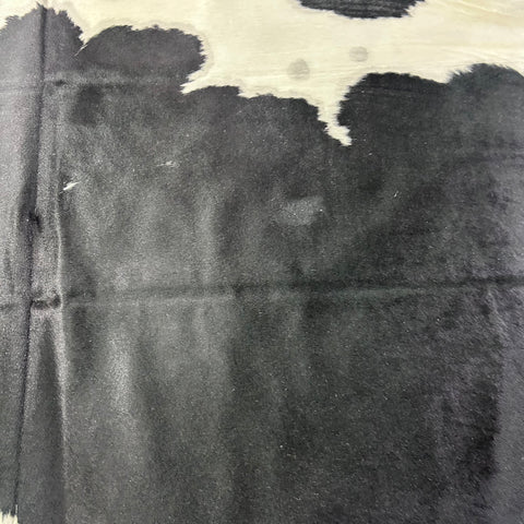 HUGE Black & White Cowhide Rug (50.5 sq ft) Size: 8x7 feet Colombia-72