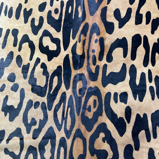 Blurry Jaguar Cowhide Rug Size: 7.2x6 feet Y-202