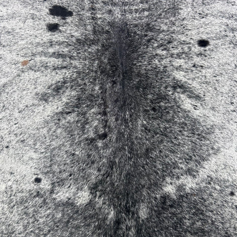 Salt & Pepper Black and White Cowhide Rug (has a hump) Size: 7.5x6.5 feet Z-275