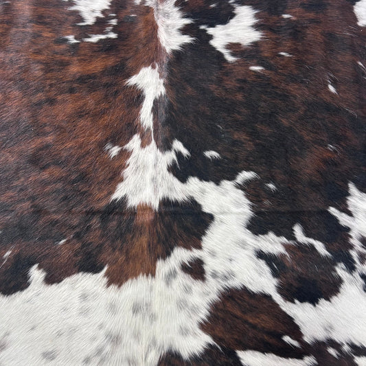 Tricolor Cowhide Rug (43.50 sq ft) Size: 7.5x7 feet Colombia-47