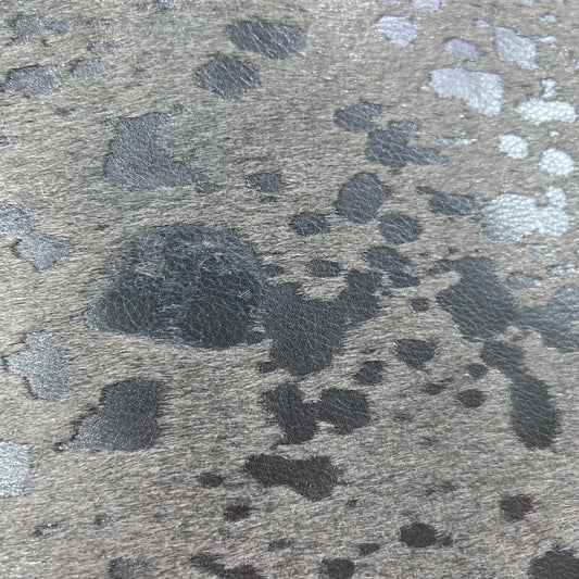 Silver Metallic Cowhide Rug Size: 7x7 feet J-125