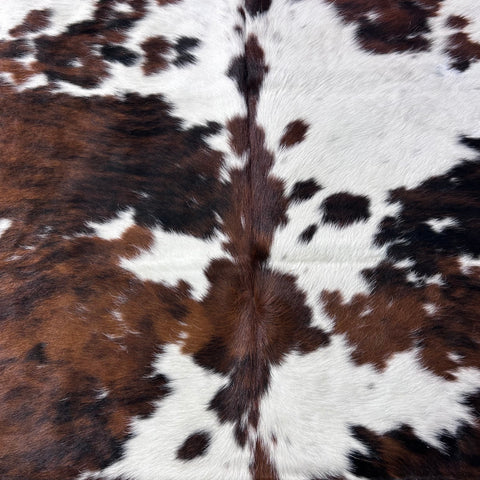 Tricolor Cowhide Rug (43 sq ft) Size: 8x7 feet Colombia-255