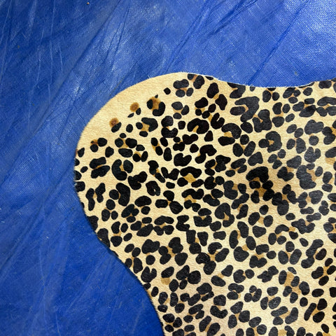 Leopard Print Cowhide Rug Size: 7x6 feet Z-288