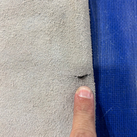 Tiger on Light Grey Cowhide Rug Size: 8x6.5 feet Z-110