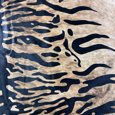 Siberian Tiger Print Cowhide Rug Size: 7x7 feet Z-114