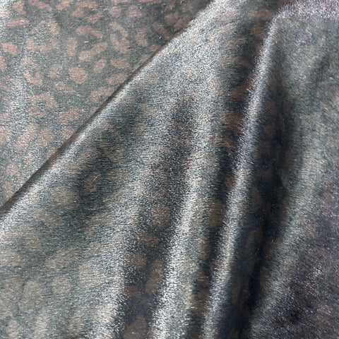 Leopard on Black Background Cowhide Rug Size: 7.5x7 feet Z-118