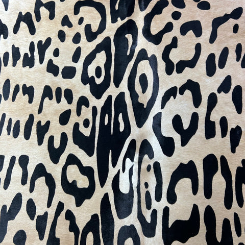 Light Jaguar Cowhide Rug Size: 7x5.5 feet Y-128