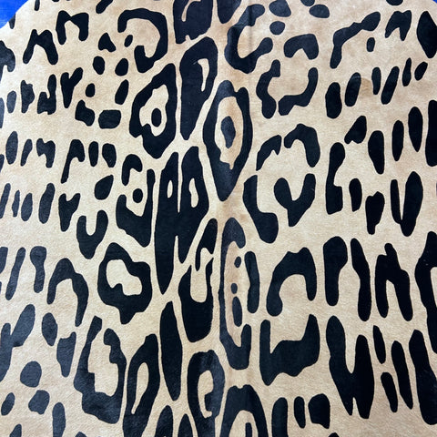 Light Jaguar Cowhide Rug (2 patches) Size: 6.7x6 feet Y-129