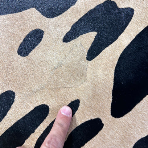 Light Jaguar Cowhide Rug (2 patches) Size: 6.7x6 feet Y-129