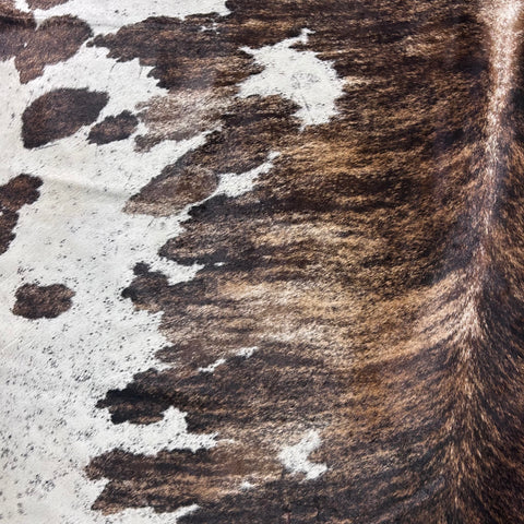 Beautiful Tricolor Cowhide Rug (dark brindle) Size: 8x7 feet Z-127