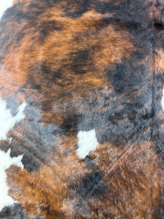 Tricolor Cowhide Rug D-405