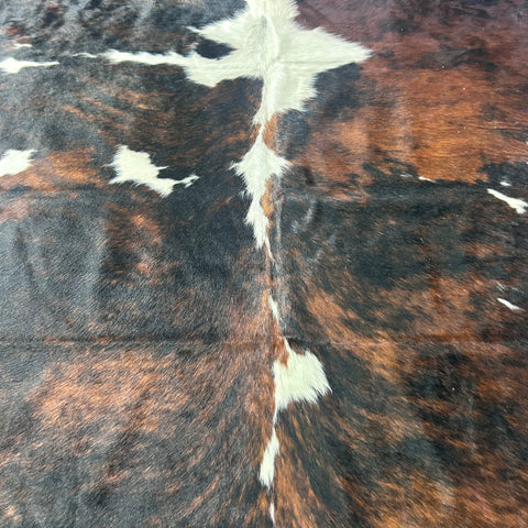 Tricolor Cowhide Rug (45 sq ft) Size: 7.5x7 feet Colombia-219