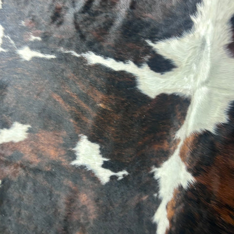 Tricolor Cowhide Rug (45 sq ft) Size: 7.5x7 feet Colombia-219