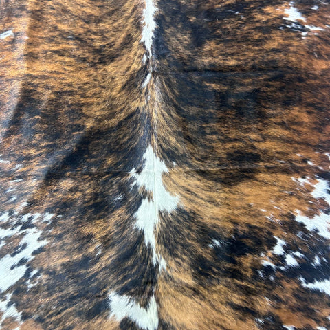 Tricolor Cowhide Rug (48 sq ft) Size: 8x7 feet Colombia-65