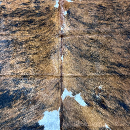 Tricolor Cowhide Rug (39 sq ft) Size: 7.2x6.2 feet Colombia-212