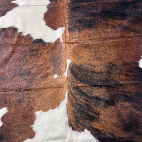 Tricolor Speckled Cowhide Rug (47 sq ft) Size: 8x7 feet Colombia-240