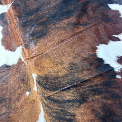 Tricolor Speckled Cowhide Rug (47 sq ft) Size: 8x7 feet Colombia-240