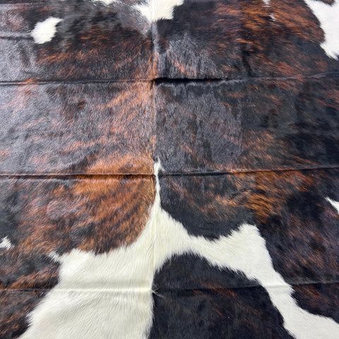 Tricolor Speckled Cowhide Rug (44 sq ft) Size: 8x6.5 feet Colombia-234