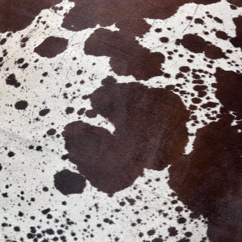 Gorgeous Brown & White Reddish Speckled Cowhide Rug Size: 7x6 feet Z-300