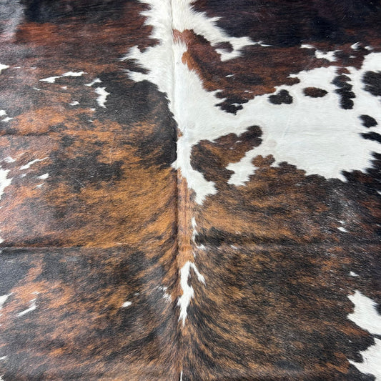 Tricolor Cowhide Rug (40 sq ft) Size: 7.2x6 feet Colombia-4