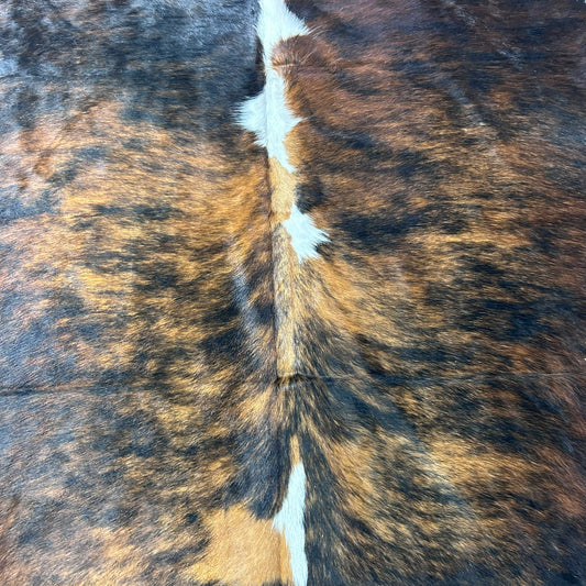 Tricolor Cowhide Rug (39 sq ft) Size: 7x6 feet Colombia-19