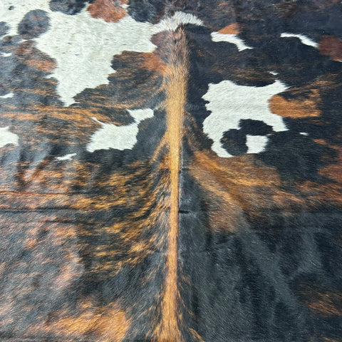 Huge Tricolor Cowhide Rug (51 sq ft) Size: 8x7.2 feet Colombia-15