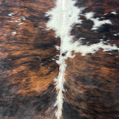 Tricolor Cowhide Rug (37.50 sq ft) Size: 7x6.5 feet Colombia-133