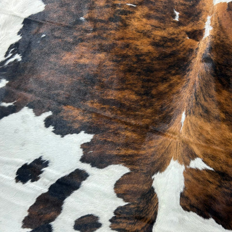Tricolor Cowhide Rug (48.75 sq ft) Size: 8x7.2 feet Colombia-152