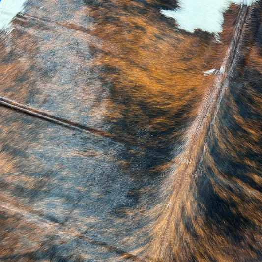 Tricolor Cowhide Rug (41.75 sq ft) Size: 7.2x7 feet Colombia-225