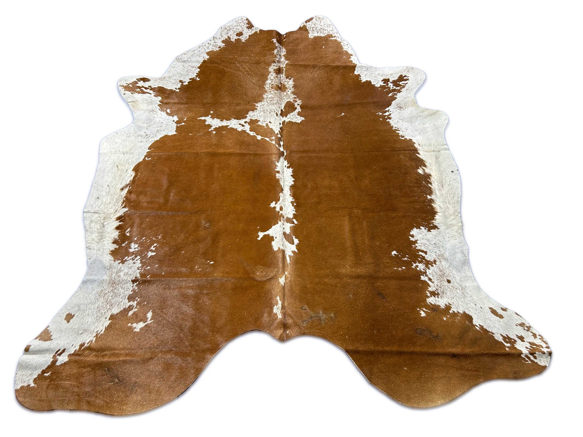 Hereford Cowhide Rug (1 patch/ fire brand) Size: 7x6.7 feet M-1648