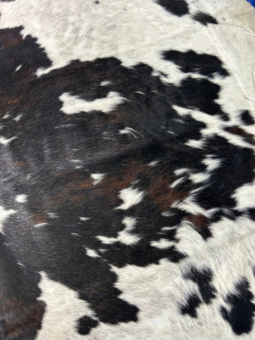 Speckled Tricolor Cowhide Rug (almost black but is tricolor) 7.5x7.5 feet D-008