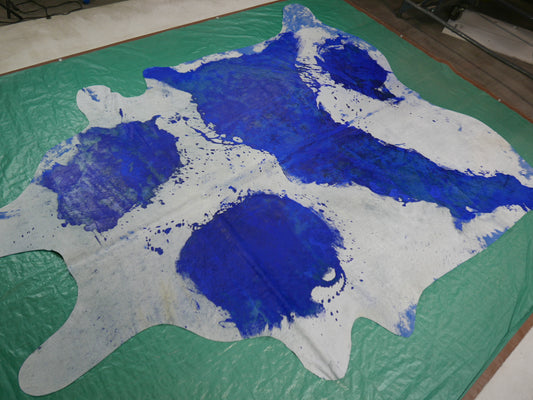 Blue/White Cowhide Rug: 7.5' X 7' Acid Washed on Off-White Cow Hide Rug C-205