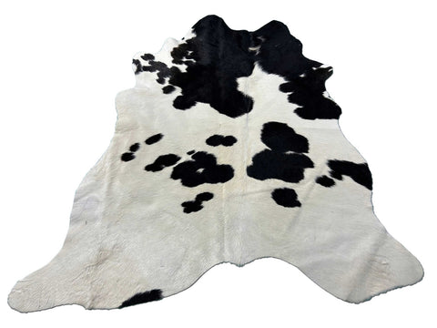 Black & White Small Cowhide Rug Size: 5x5 feet C-1675