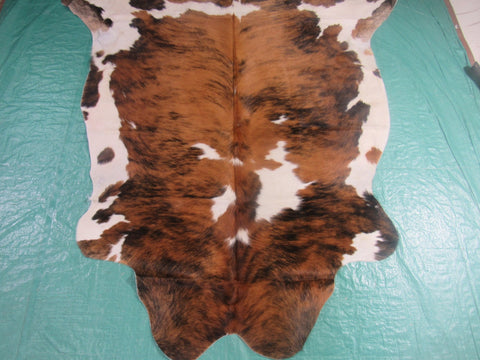 Nice Light Tone Tricolor Cowhide Rug Size: 5.5x5.2 feet M-1242