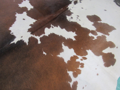 Gorgeous Brown & White Cowhide Rug Size: 7.2x7 feet M-1245