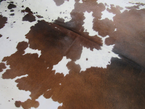 Gorgeous Brown & White Cowhide Rug Size: 7.2x7 feet M-1245