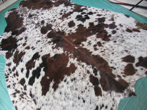 Speckled Tricolor Cowhide Rug Size: 8x7 feet M-1265