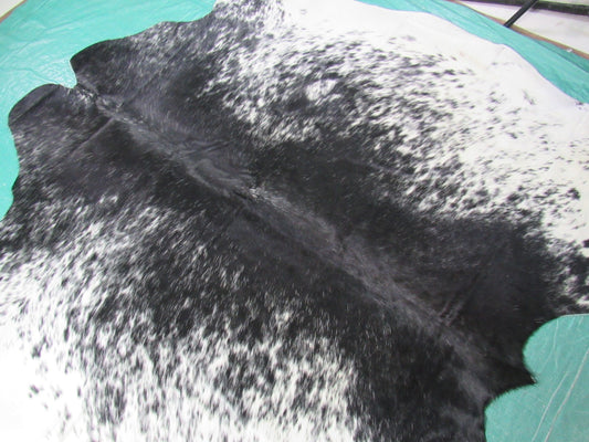 Salt & Pepper Black and White Cowhide Rug - Size: 6.7x6.5 feet M-1268